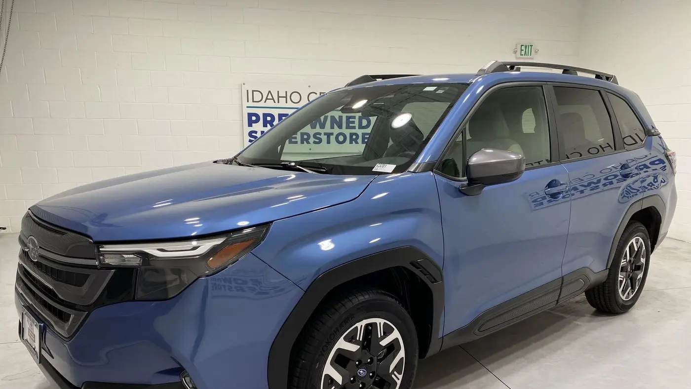 2025 Subaru Forester Premium