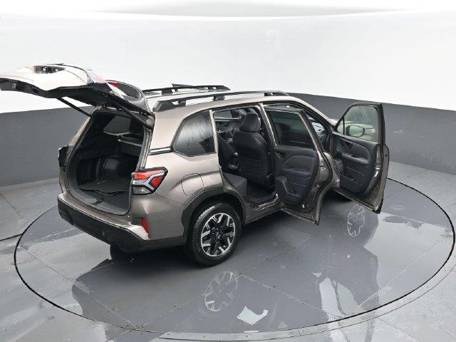 2025 Subaru Forester - $30,422