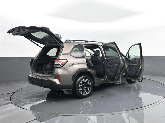 2025 Subaru Forester - $30,422
