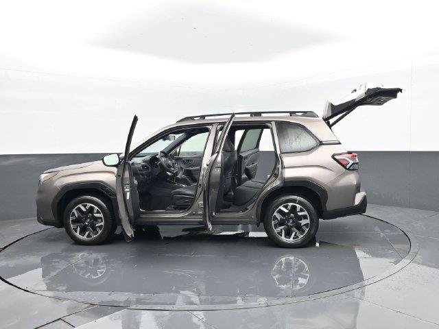 2025 Subaru Forester - $30,422