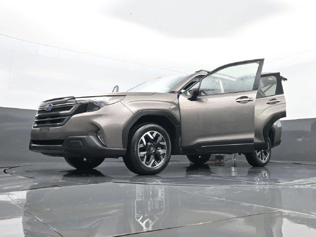 2025 Subaru Forester - $30,422