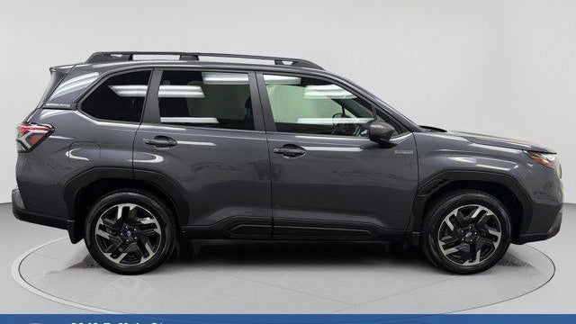 2025 Subaru Forester Premium Hybrid