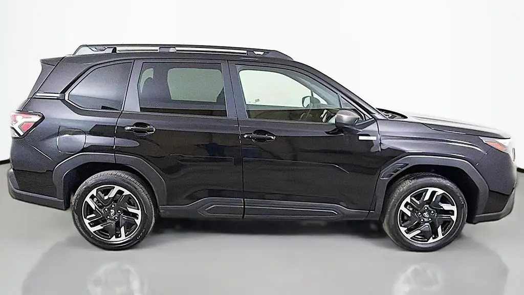 2025 Subaru Forester Premium Hybrid