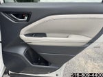 2025 Forester Thumbnail 32