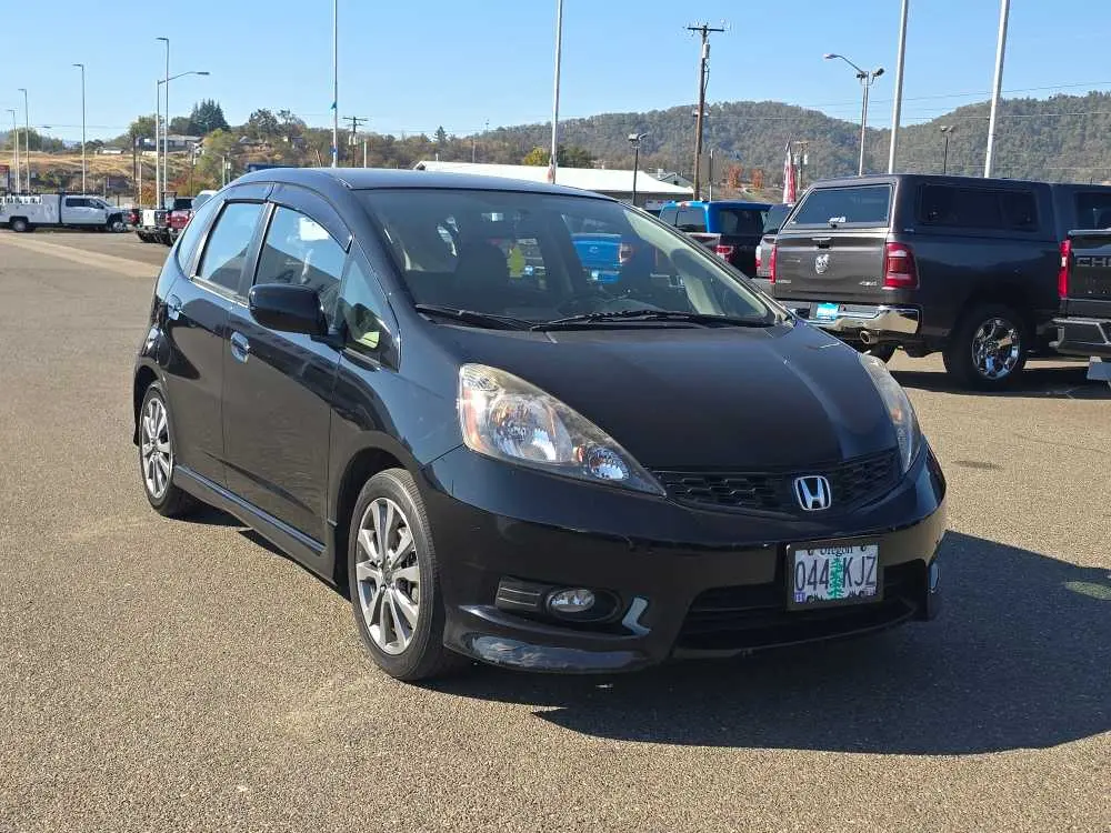 2013 Honda Fit - $11,249