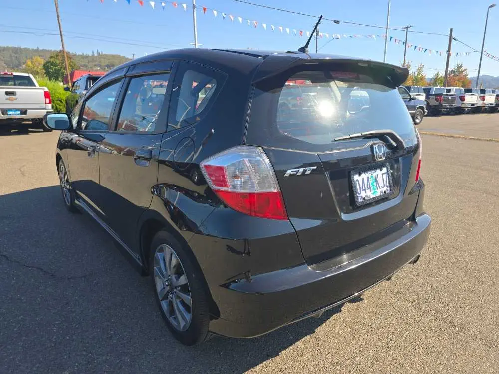 2013 Honda Fit - $11,249