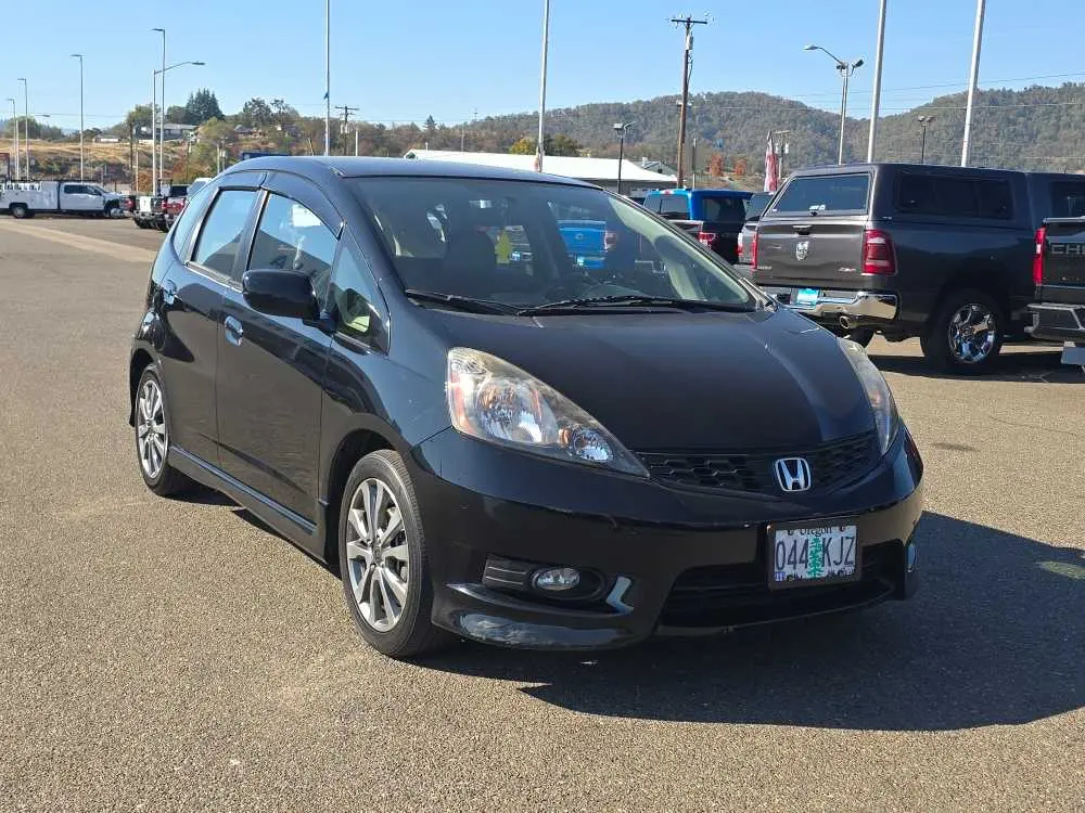 2013 Honda Fit - $11,249