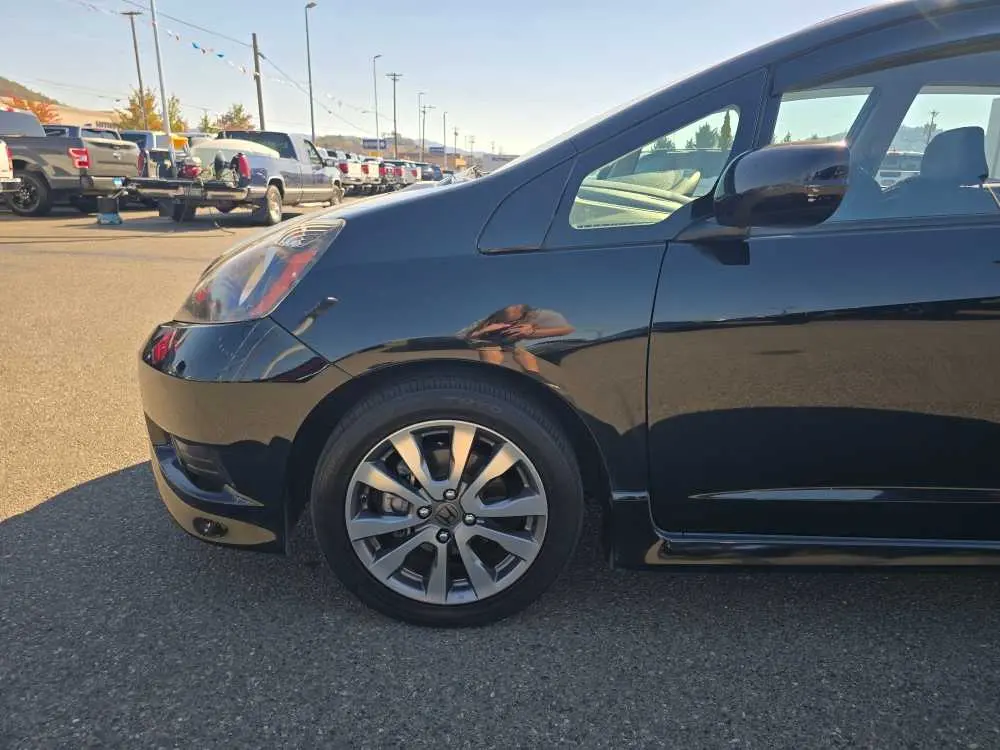 2013 Honda Fit - $11,249