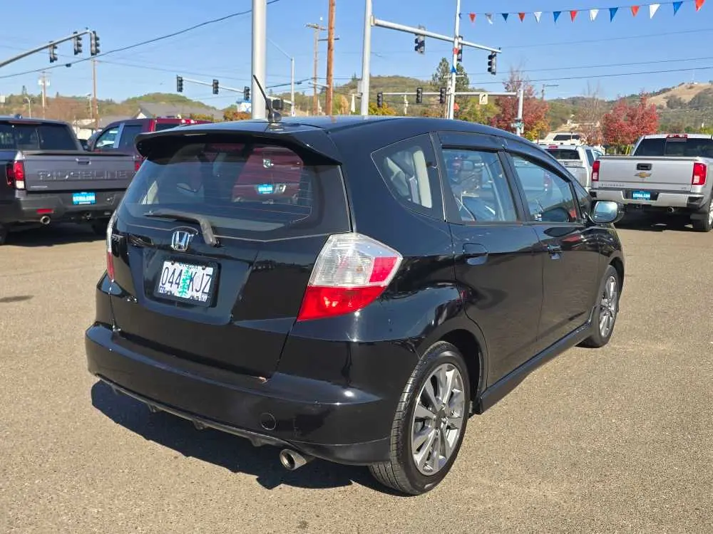 2013 Honda Fit - $11,249