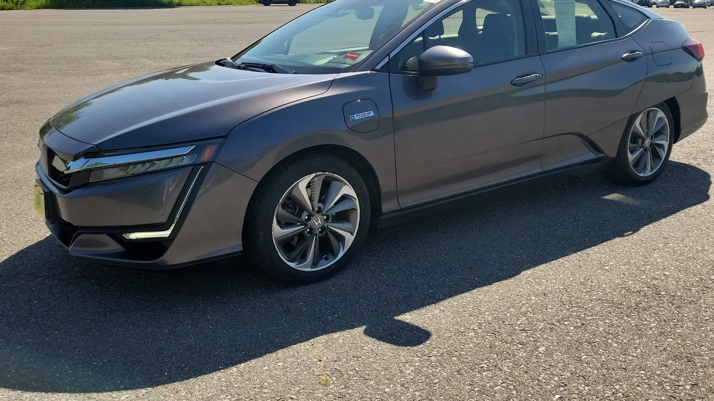 Preowned 2018 Honda Clarity Plug-In Hybrid Touring for Sale