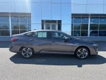2018 Clarity Plug-In Hybrid Thumbnail 2