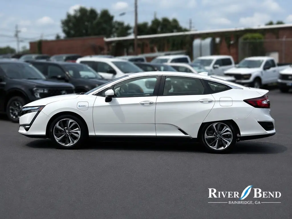 2021 Honda Clarity - $24,895