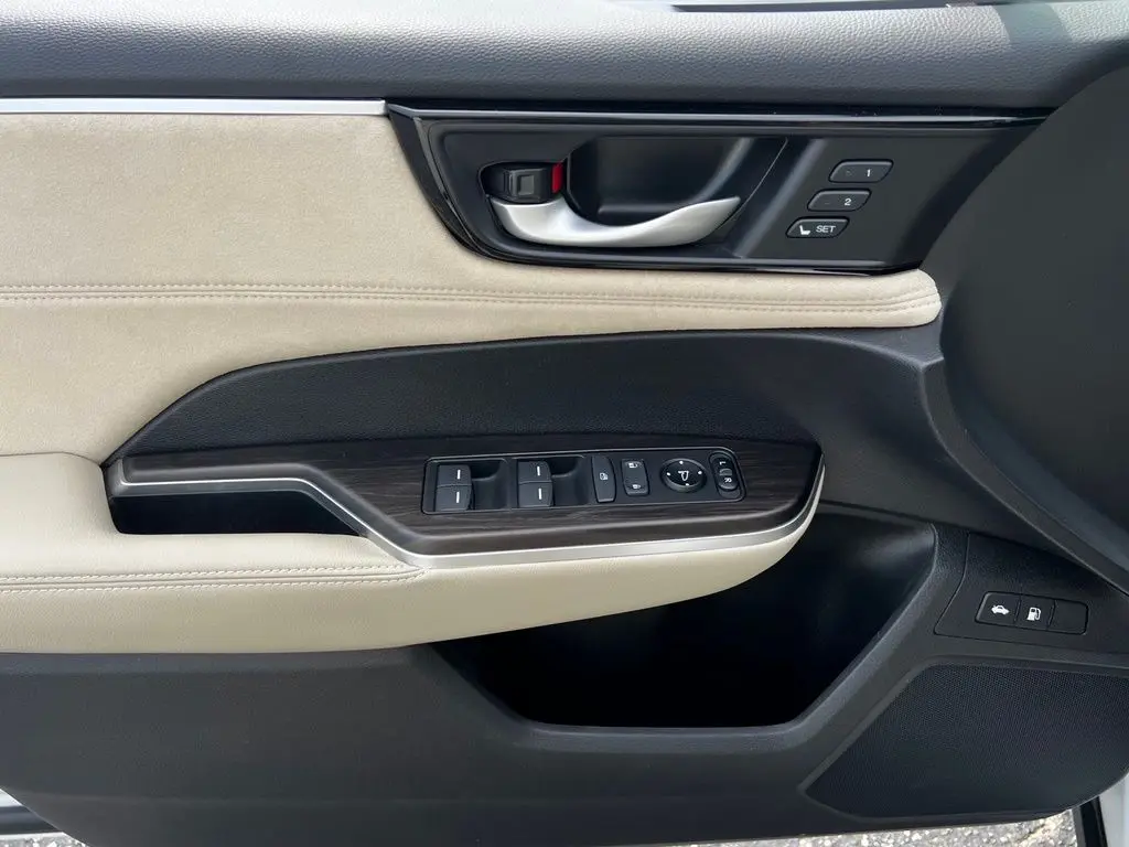 2021 Honda Clarity - $24,895