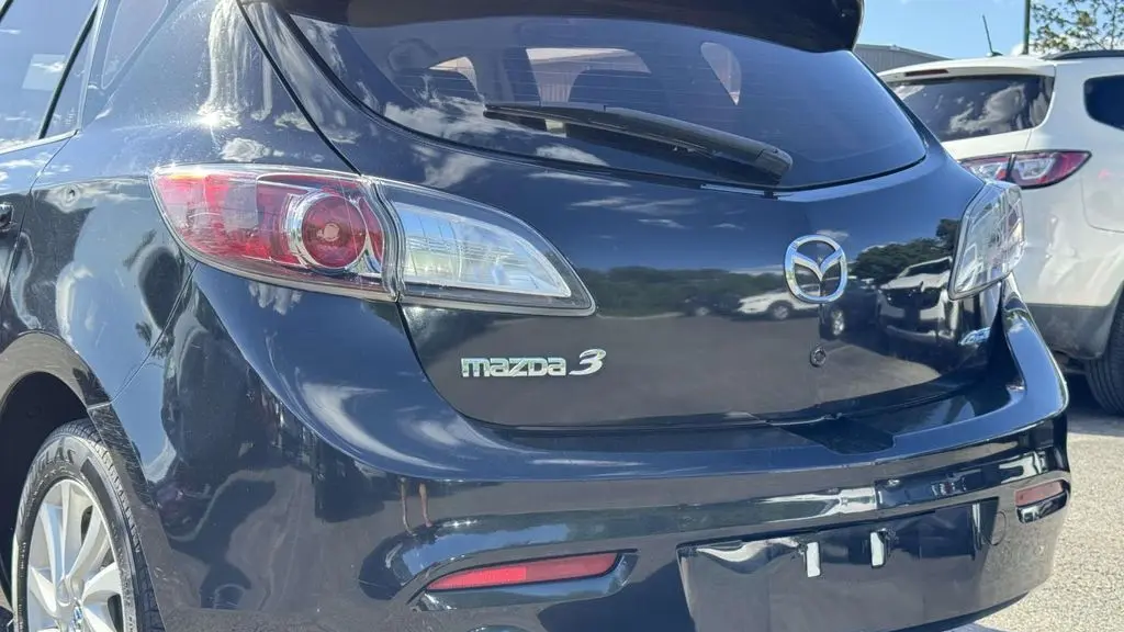 2013 Mazda Mazda3 i Touring
