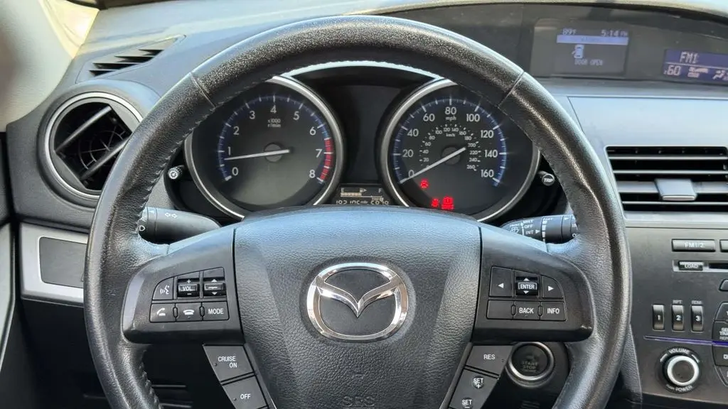 2013 Mazda Mazda3 i Touring