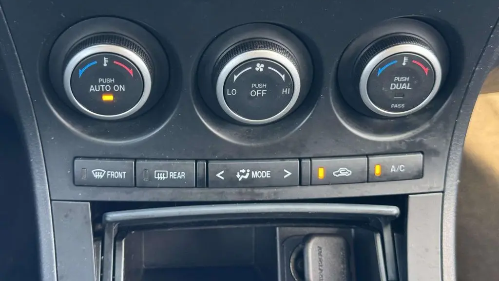 2013 Mazda Mazda3 i Touring
