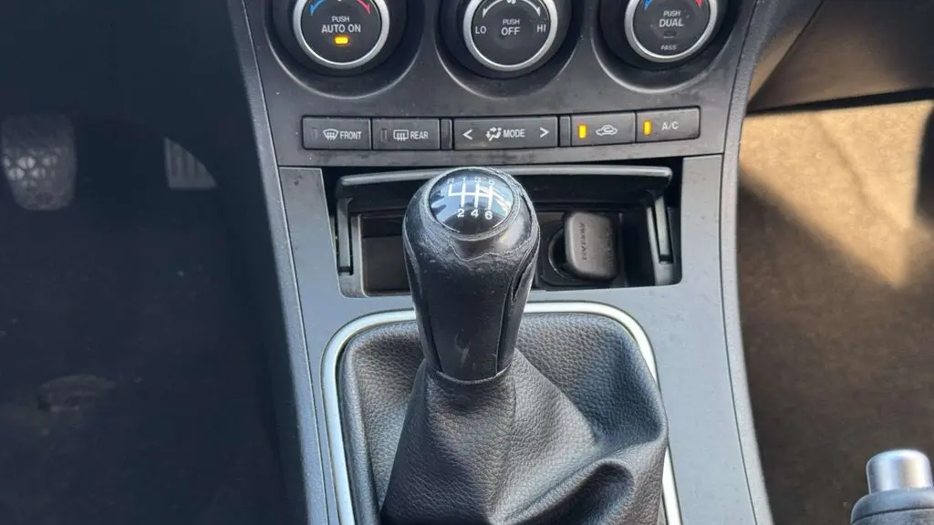 2013 Mazda Mazda3 i Touring