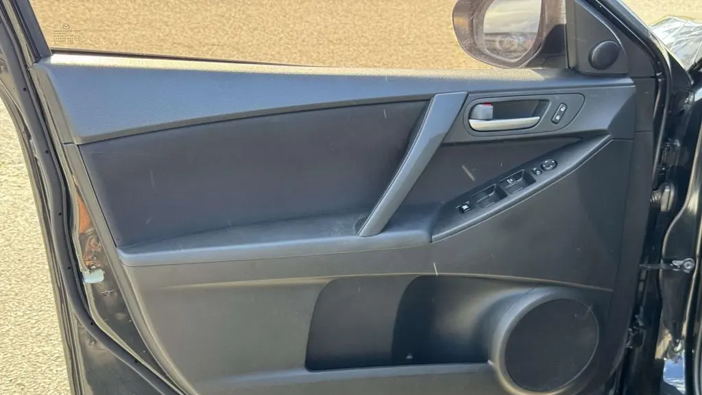 2013 Mazda Mazda3 i Touring