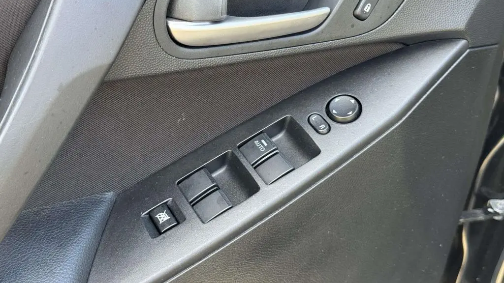 2013 Mazda Mazda3 i Touring