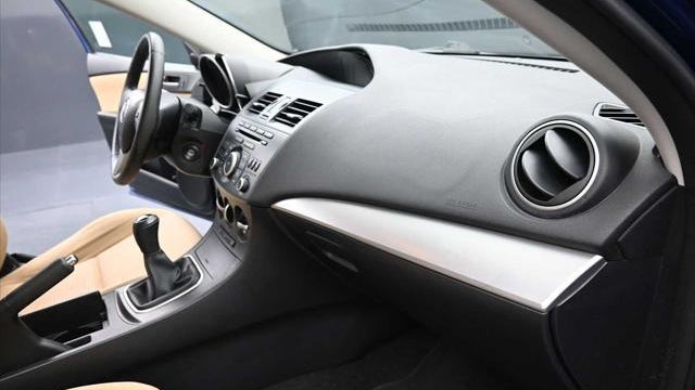 2012 Mazda Mazda3 i Touring