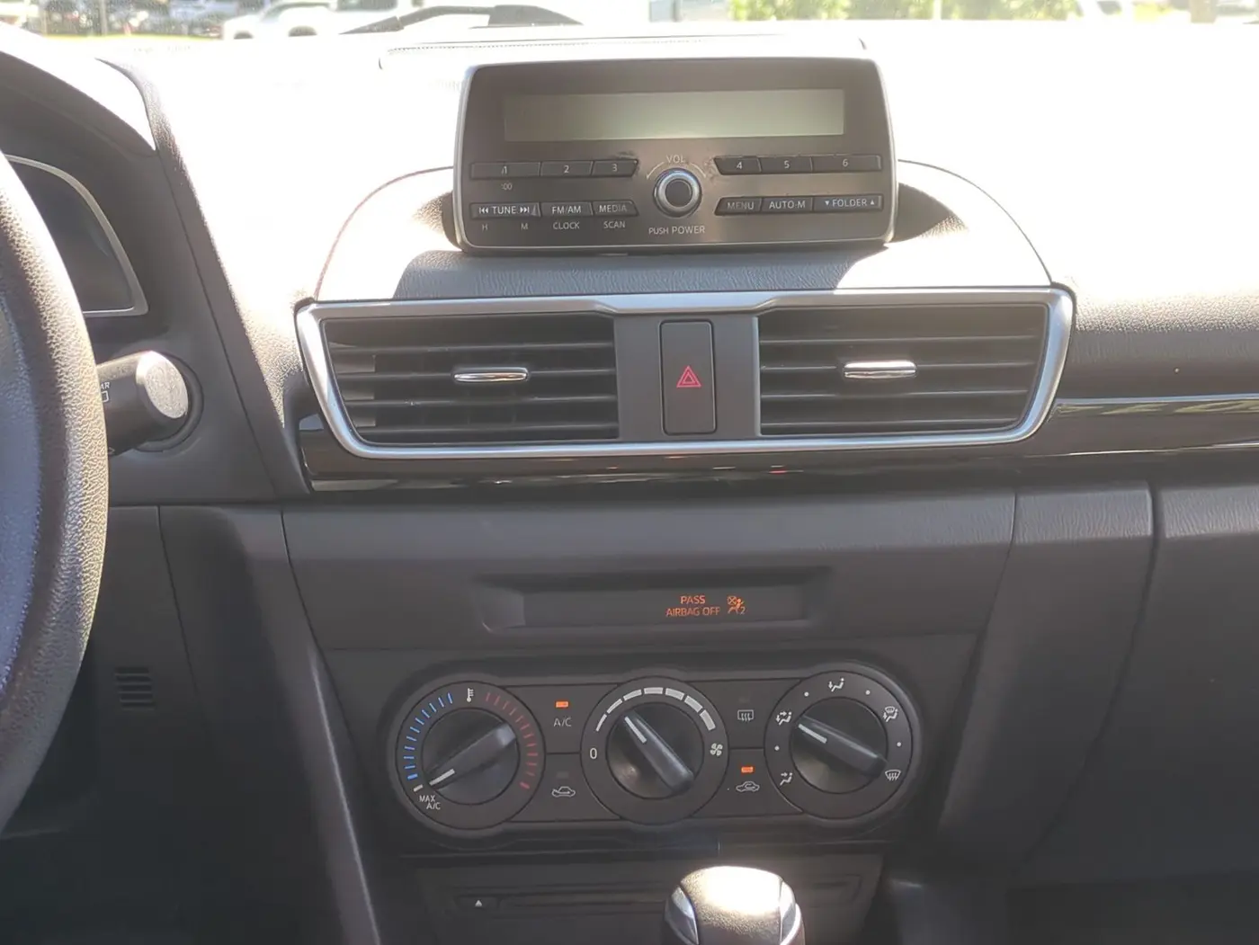 2014 MAZDA MAZDA3 - $11,200