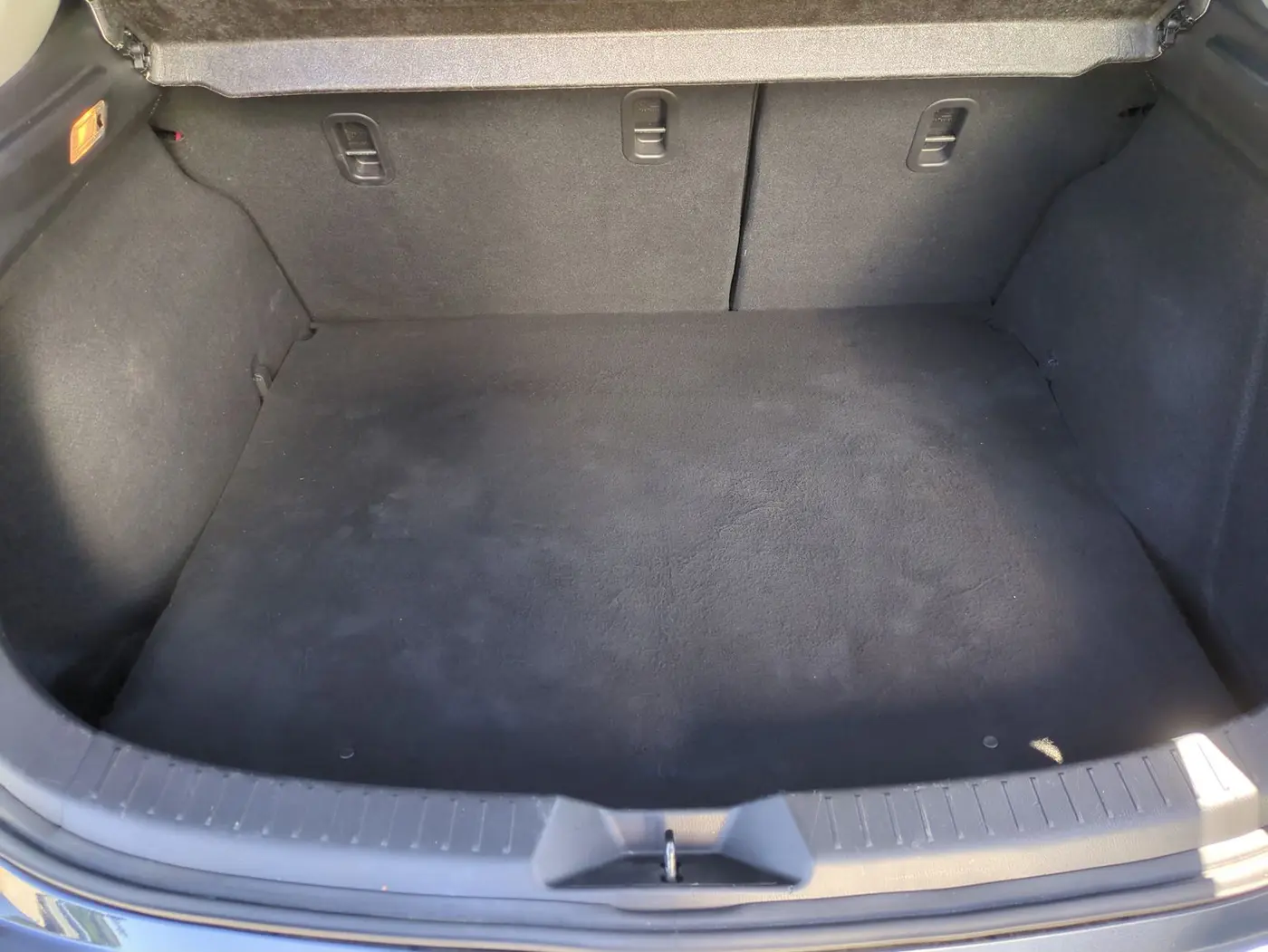 2014 MAZDA MAZDA3 - $11,200