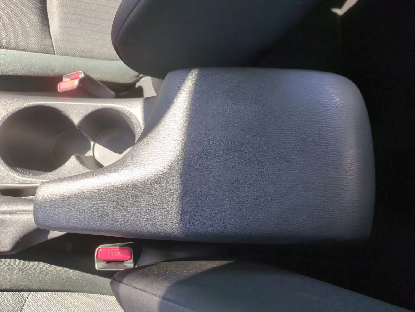 2014 MAZDA MAZDA3 - $11,200