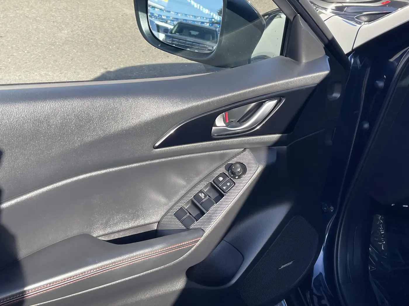 2016 MAZDA MAZDA3 - $20,575