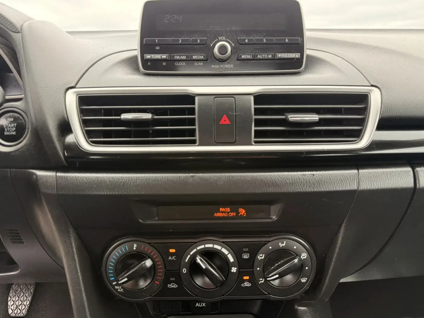 2014 MAZDA MAZDA3 - $6,950