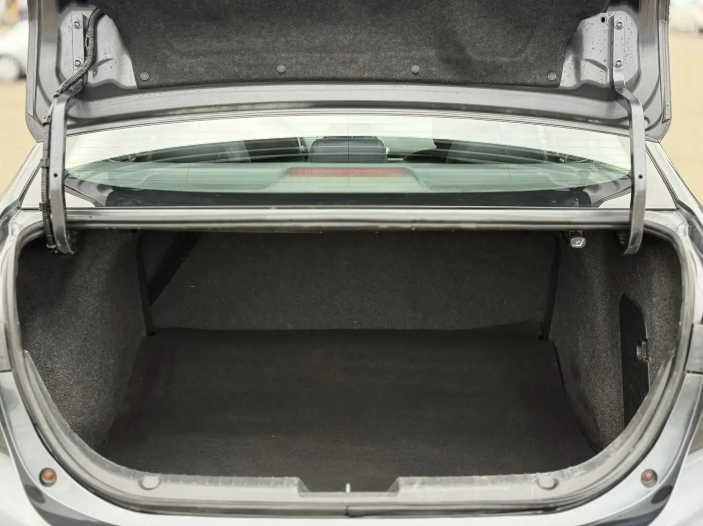 2014 MAZDA MAZDA3 - $6,950