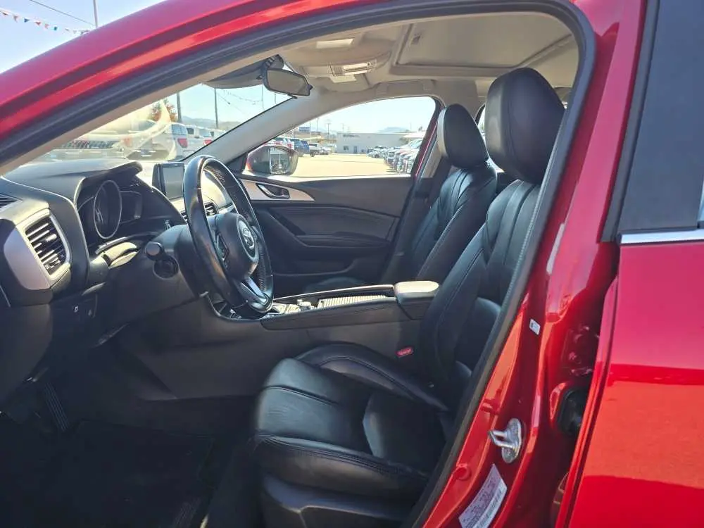 2018 MAZDA MAZDA3 - $15,240