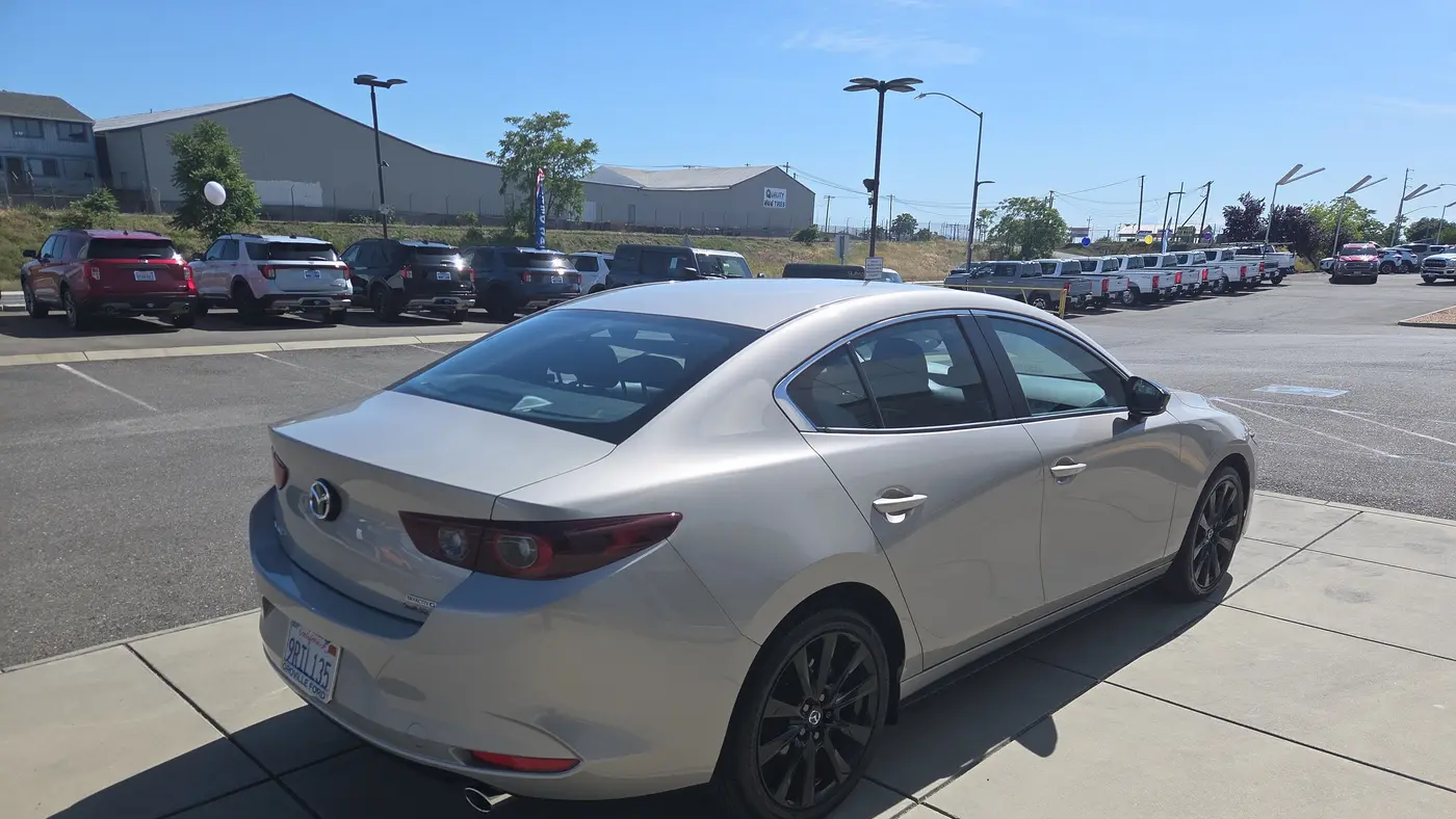 2025 Mazda Mazda3 Sedan 2.5 S Select Sport