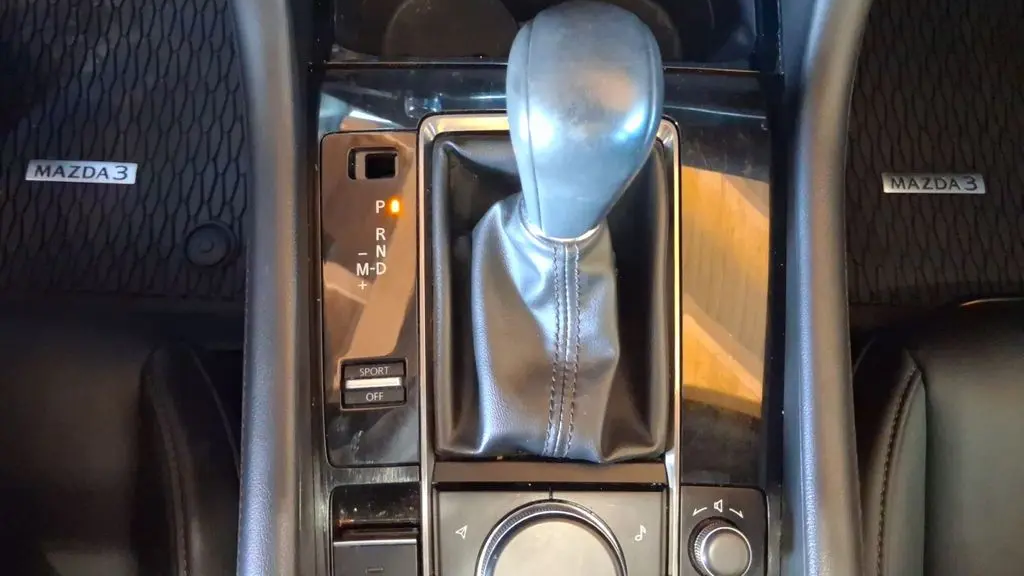 2024 Mazda Mazda3 Hatchback 2.5 S Preferred