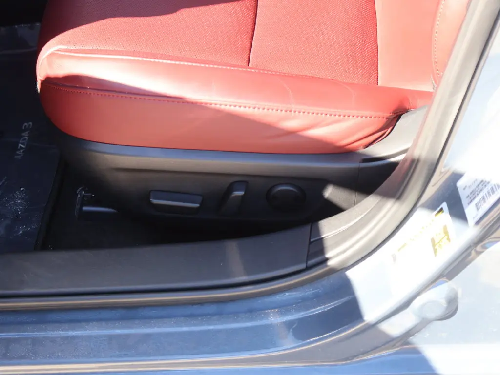 2026 MAZDA MAZDA3 - $26,675