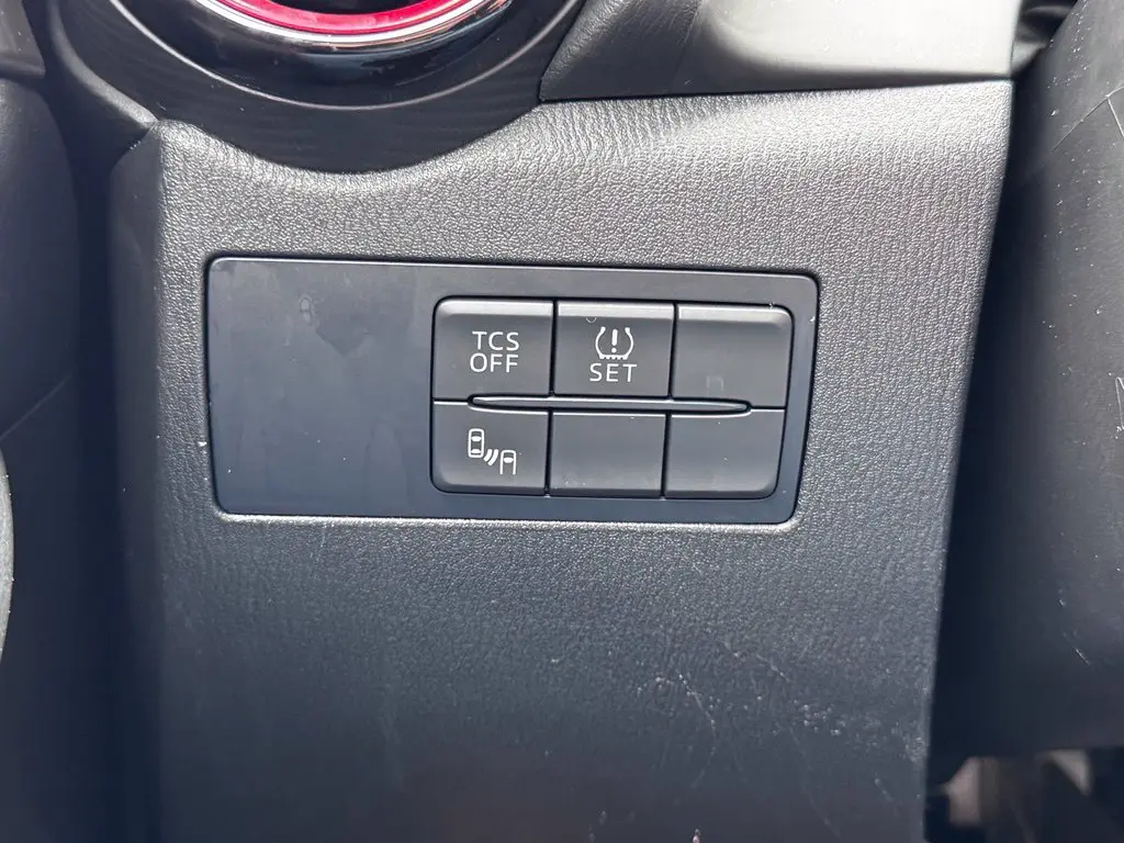 2017 MAZDA CX-3 - $13,000