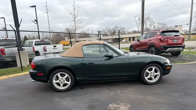 1999 Mazda MX-5 Miata Base