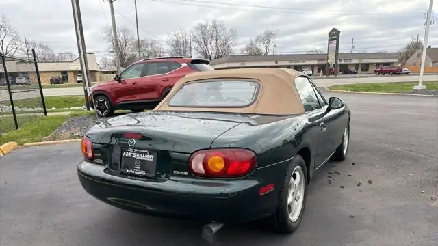 1999 Mazda MX-5 Miata Base
