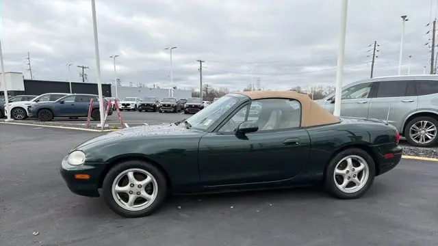 1999 Mazda MX-5 Miata Base
