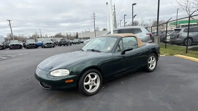 1999 Mazda MX-5 Miata Base