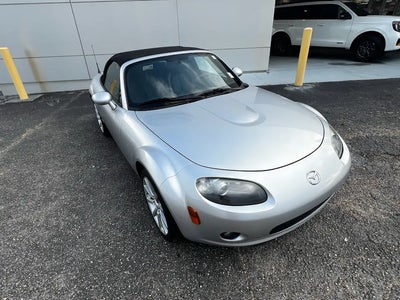 Photo of a 2007 Mazda MX-5 Miata Grand Touring 2DR Convertible (2L I4 6A) for sale