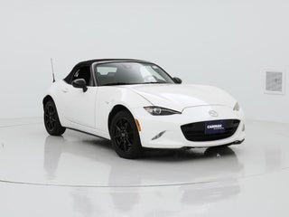 2020 Mazda MX-5 Miata with Arctic White Exterior