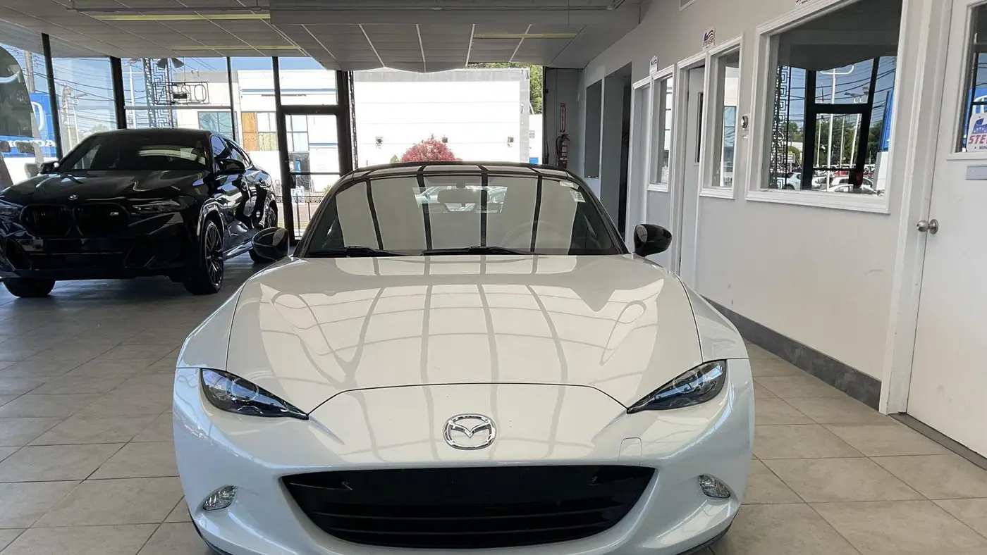 2016 Mazda MX-5 Miata Sport