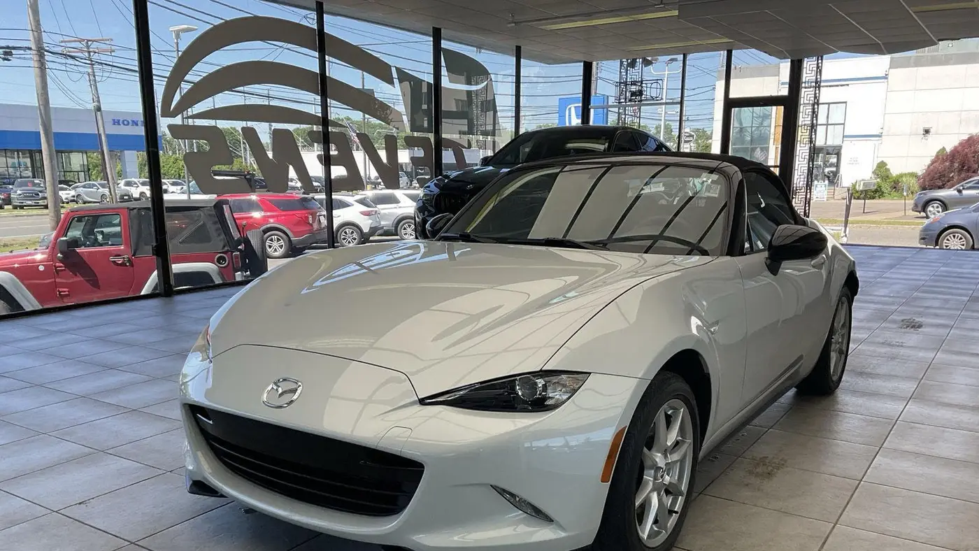 2016 Mazda MX-5 Miata Sport