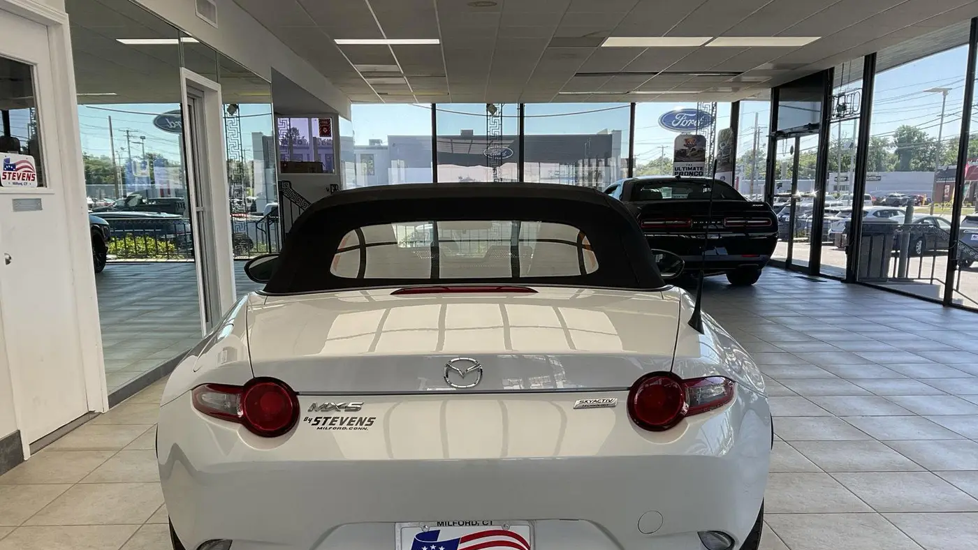 2016 Mazda MX-5 Miata Sport