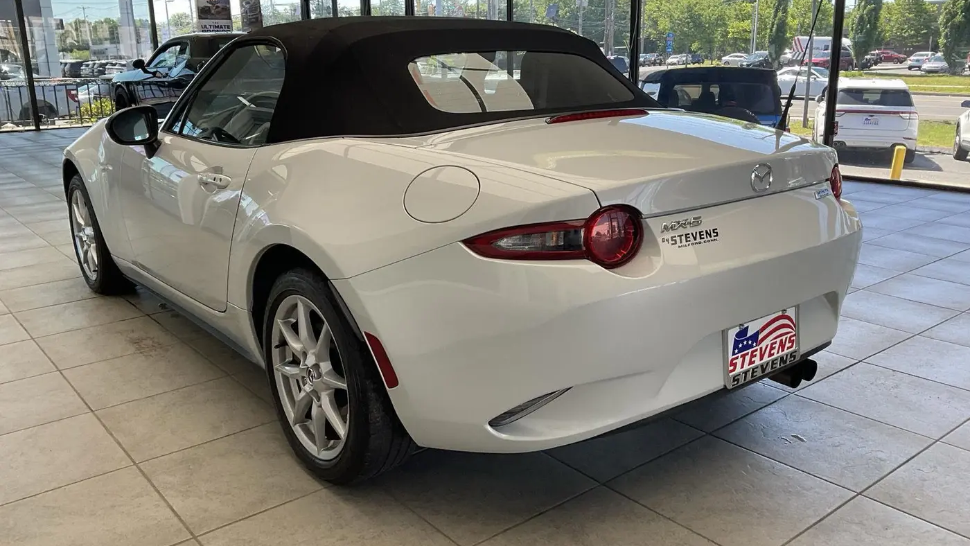 2016 Mazda MX-5 Miata Sport
