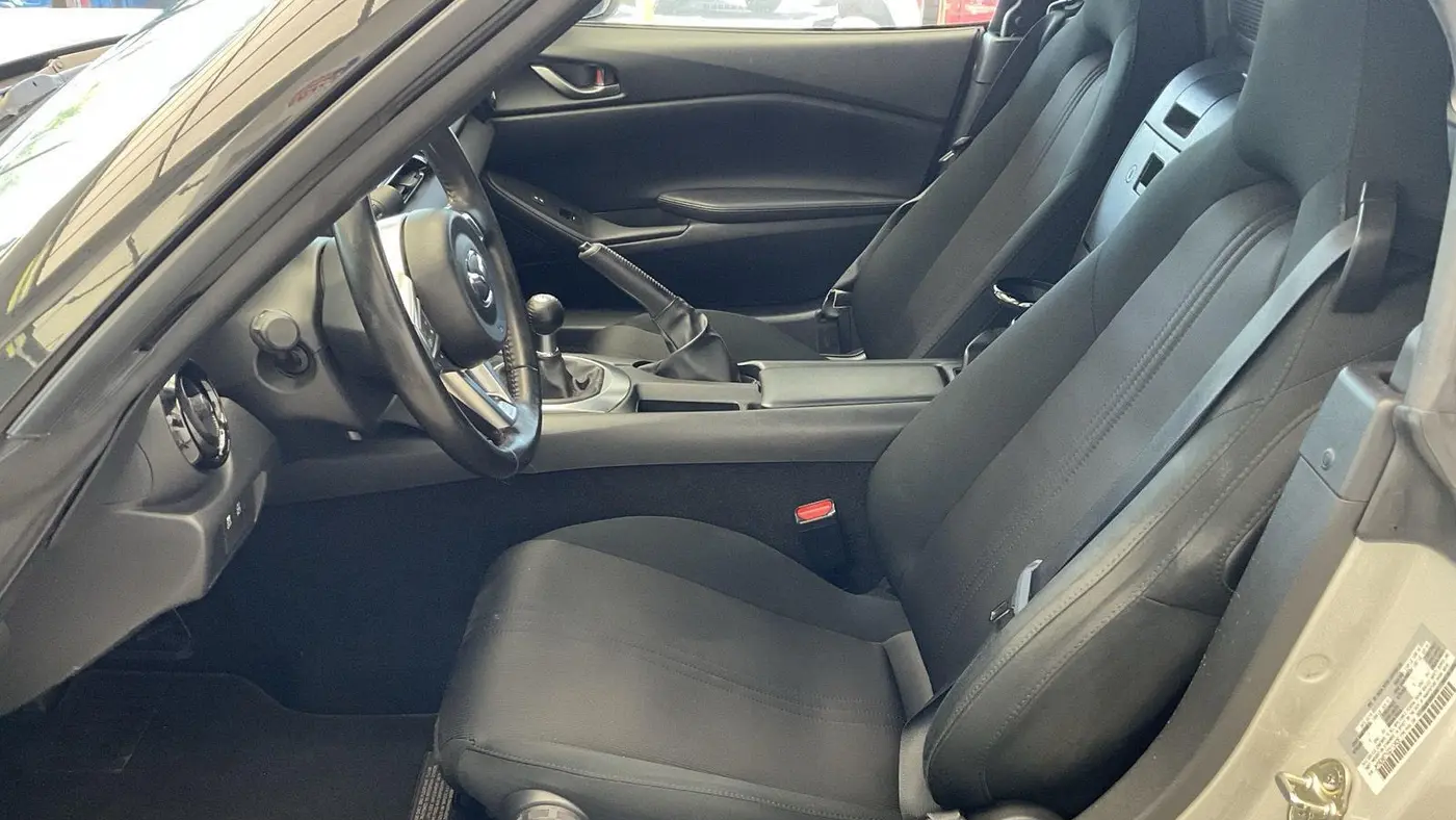 2016 Mazda MX-5 Miata Sport