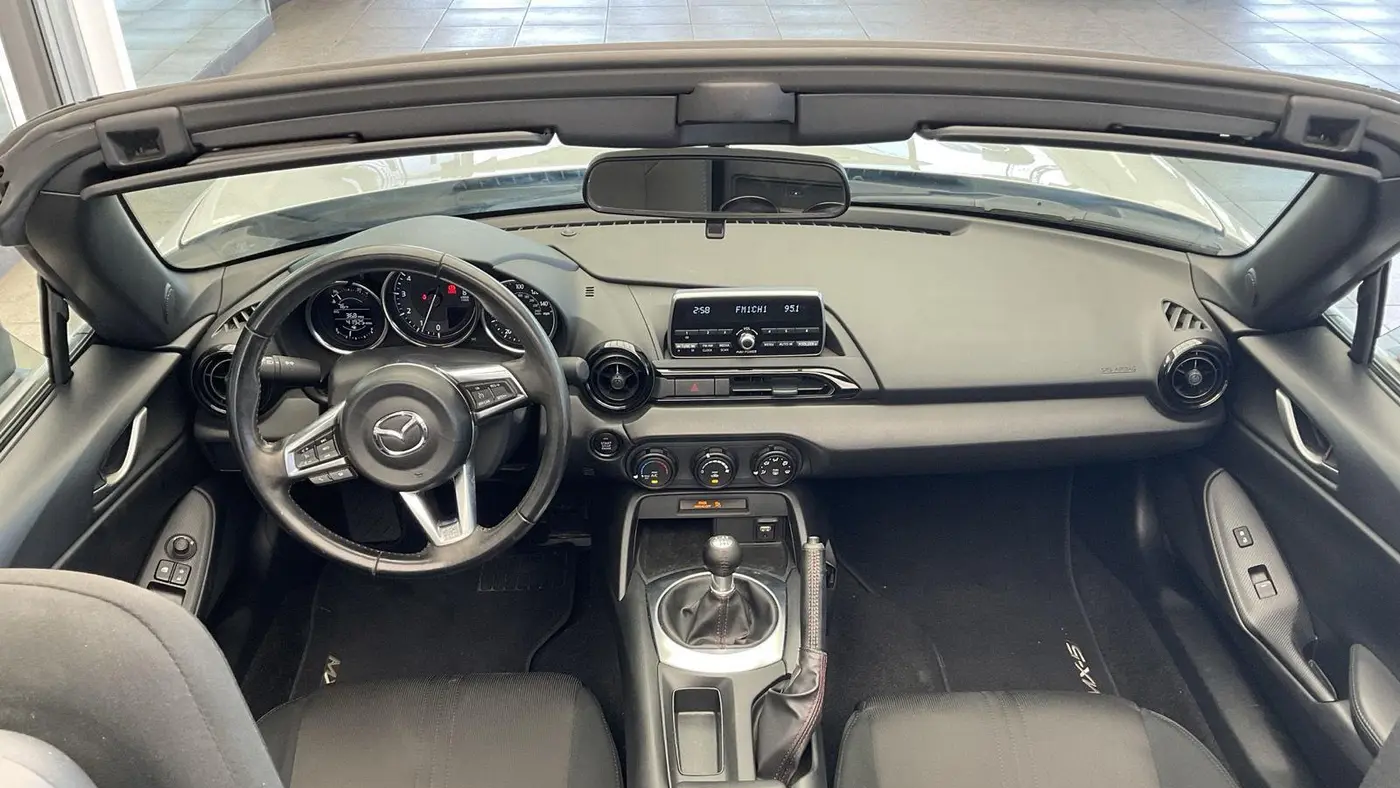 2016 Mazda MX-5 Miata Sport