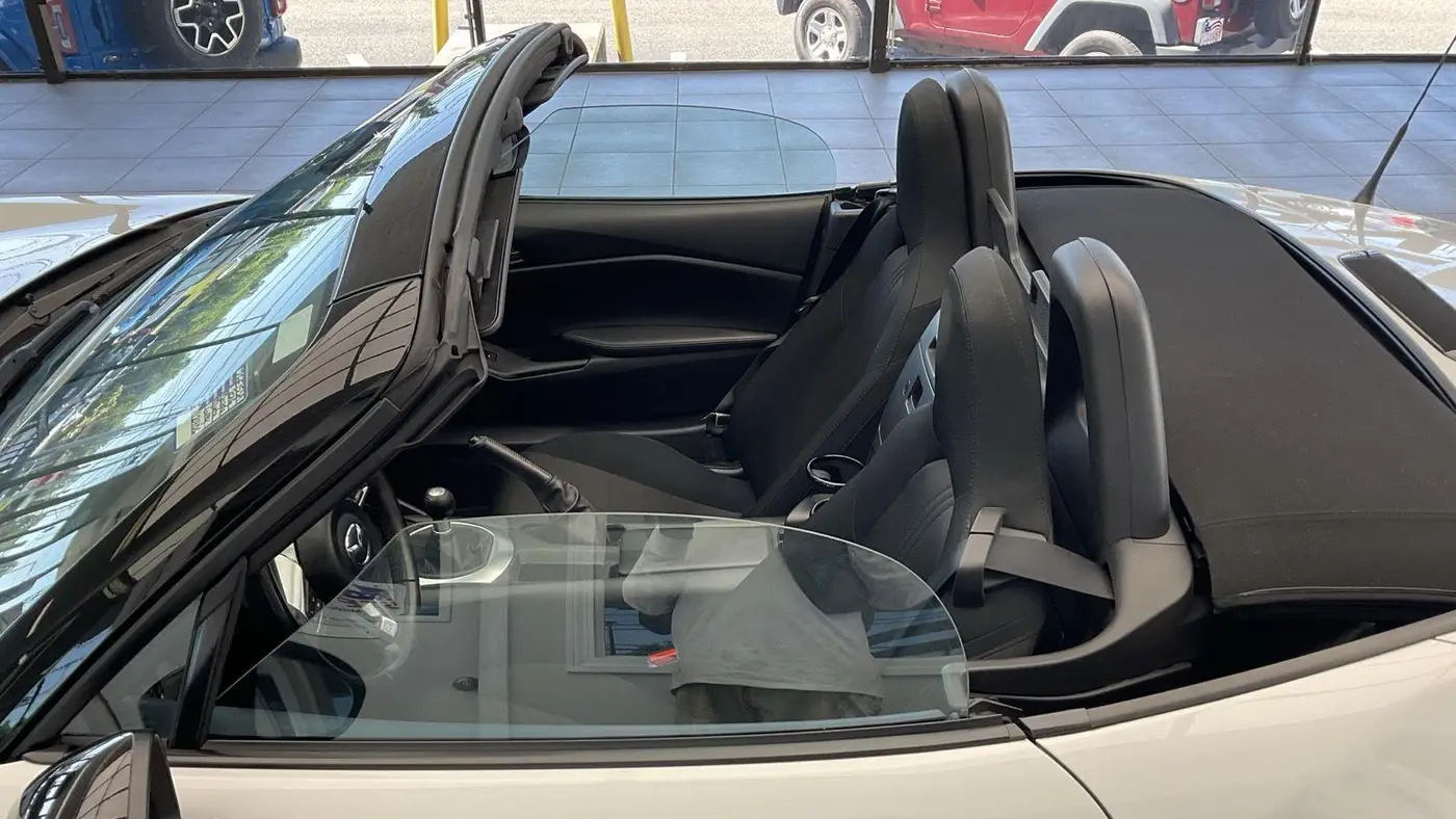 2016 Mazda MX-5 Miata Sport