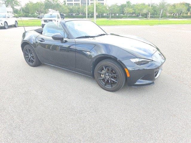 2022 MAZDA MX-5