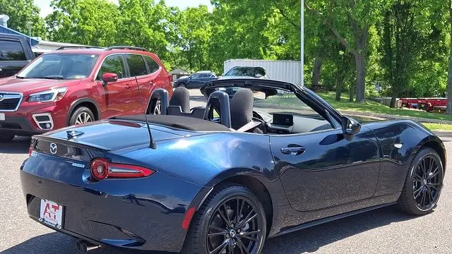 2025 Mazda MX-5 Miata Club